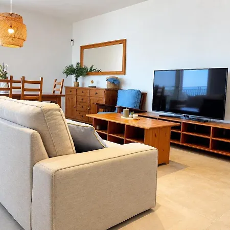 Beachfront Costa Palmera 3 Bedroom & 2 Baths Cunit