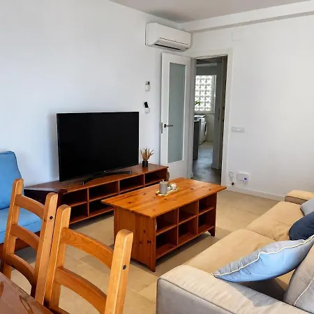 Beachfront Costa Palmera 3 Bedroom & 2 Baths Cunit